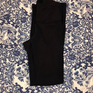 Black Lululemon high waisted leggins
